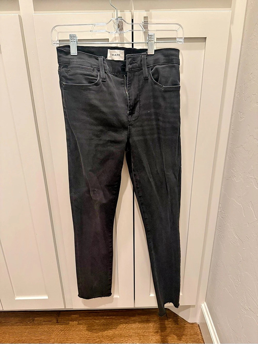 FRAME Le High Skinny Jeans in Black Like New
